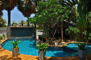 Private Garden Villa With Swimming Pool & kitchen